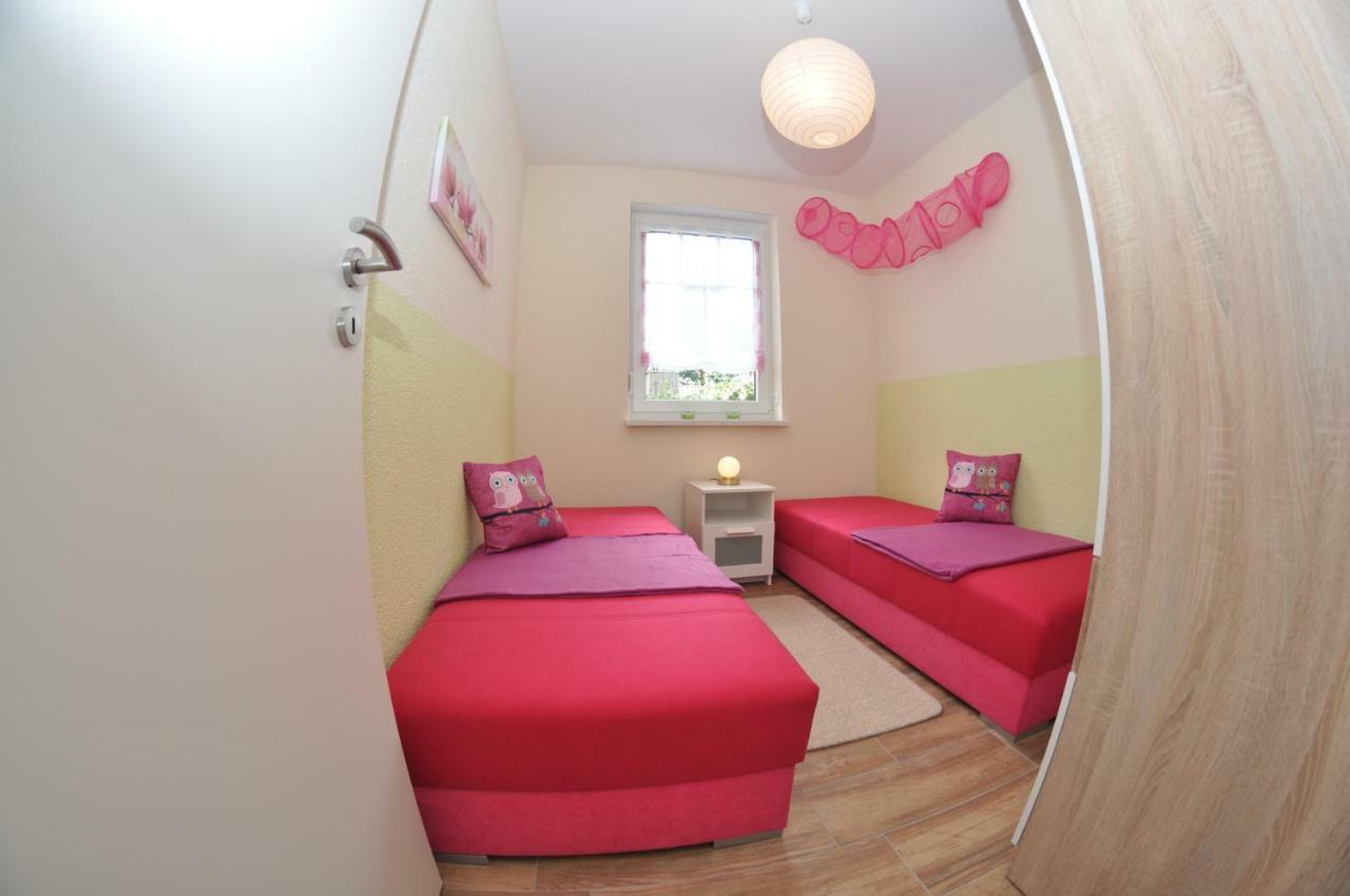 Ferienhaus Mueritzzauber / Eg-Appartement Marienfelde Exteriör bild